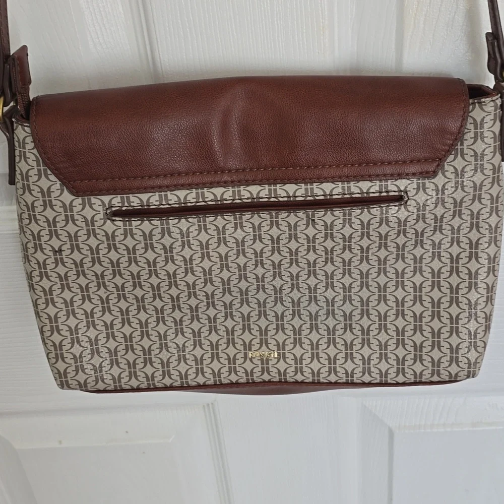 Fossil Gabriella Flap Crossbody Bag Brown Adjustable Strap